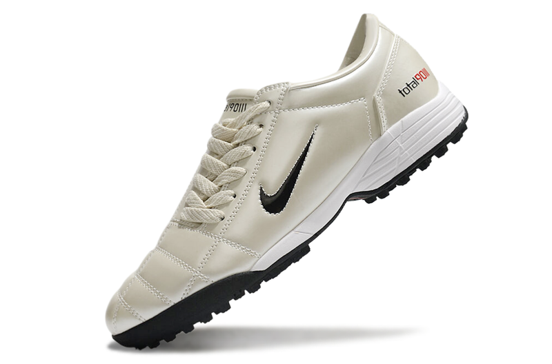 Chuteira Nike Total 90 Society
