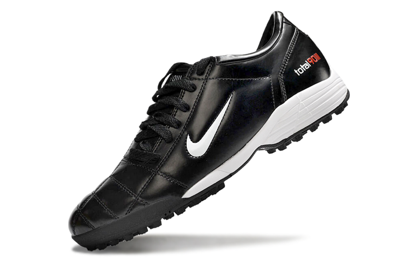 Chuteira Nike Total 90 Society